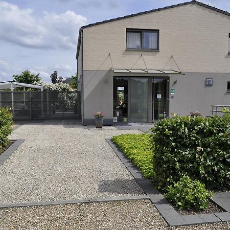 B&B De Edelsteen Zutendaal Exterior foto