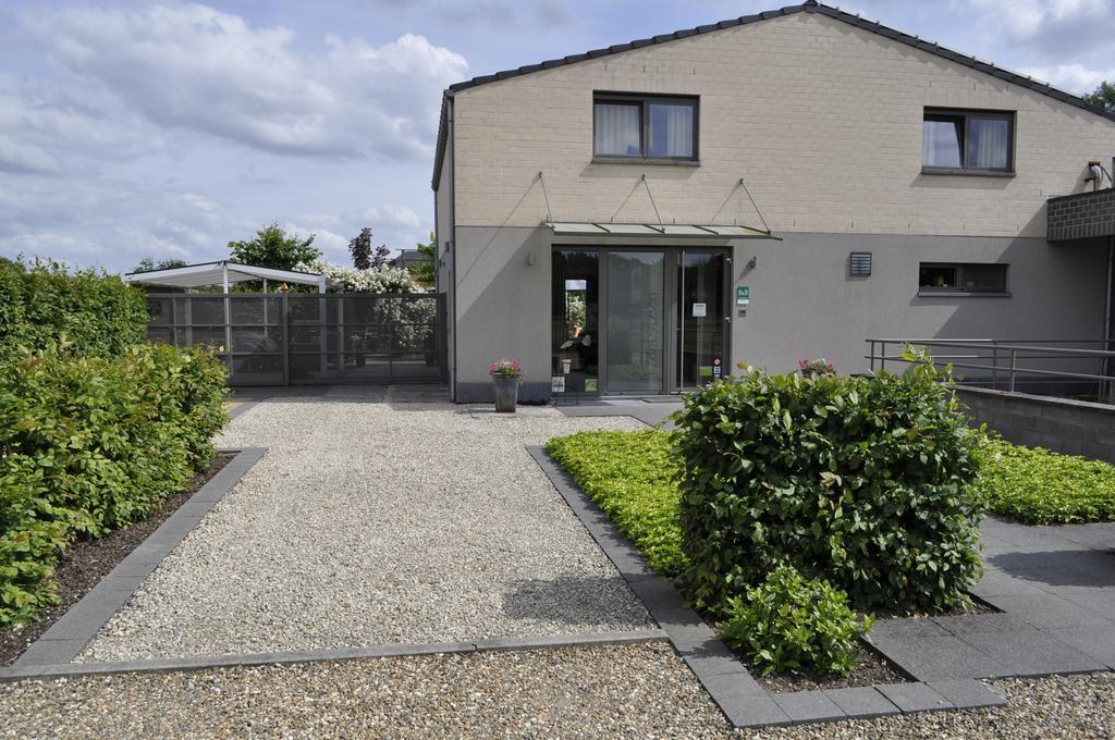 B&B De Edelsteen Zutendaal Exterior foto